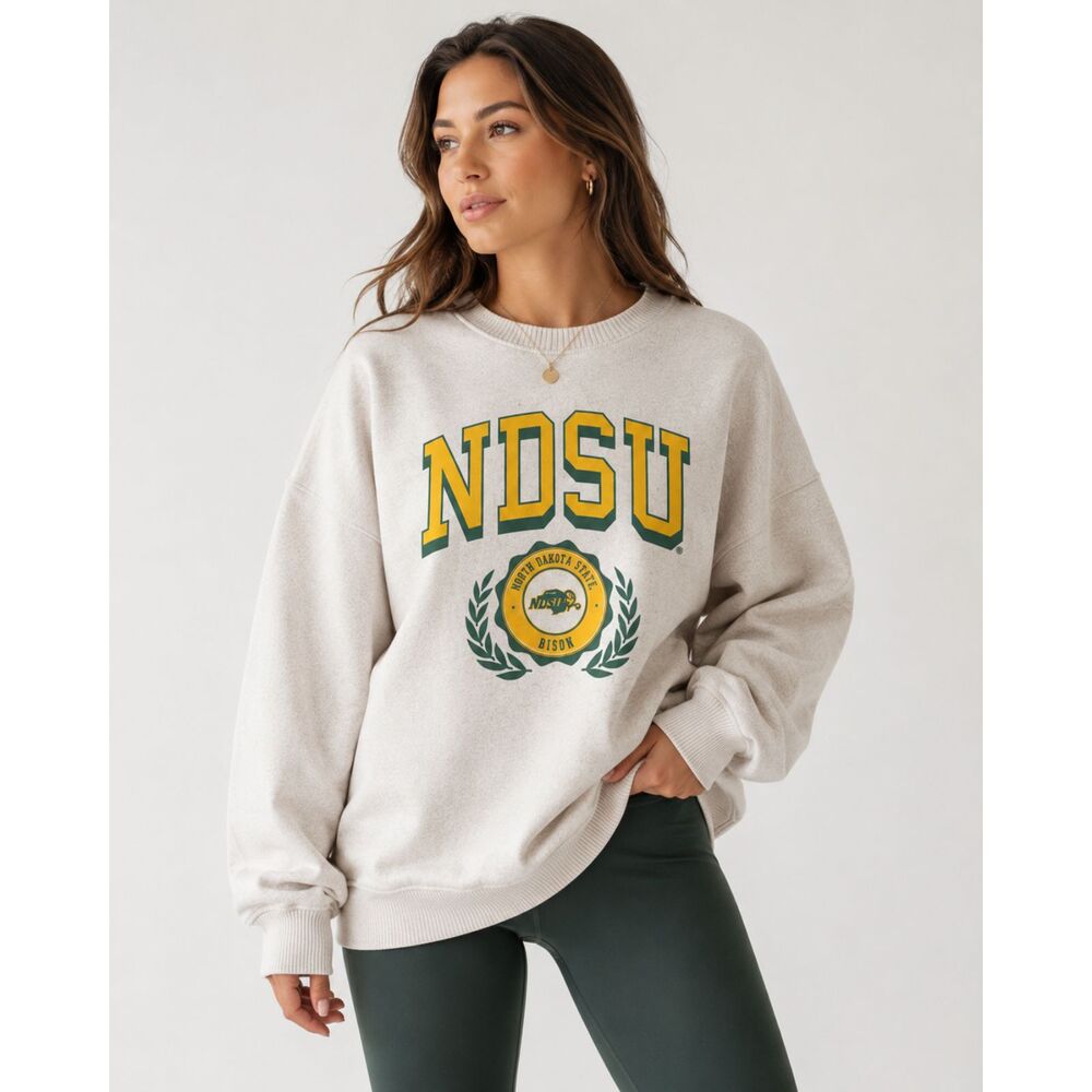 UG Apparel NDSU Bison NWOT Cream Crewneck Sweatshirt Women's XL NCAA College